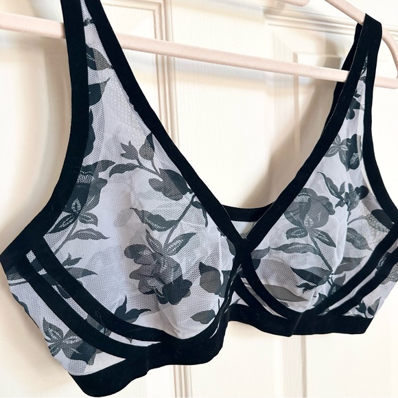 Eby Floral Black and White Bra XL - Picture 2 of 4